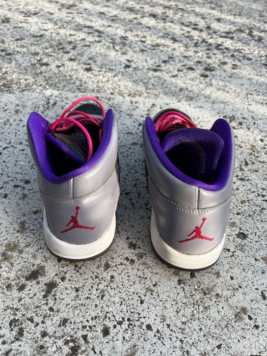 Кецове Jordan V IV III