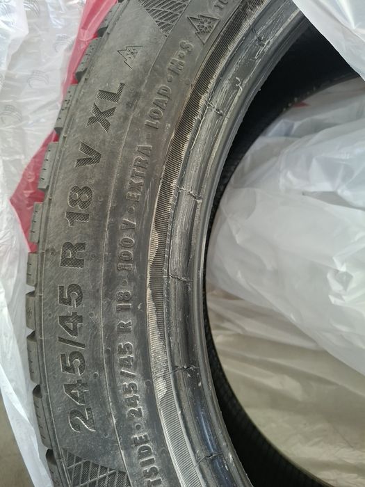 Vând anvelope continental