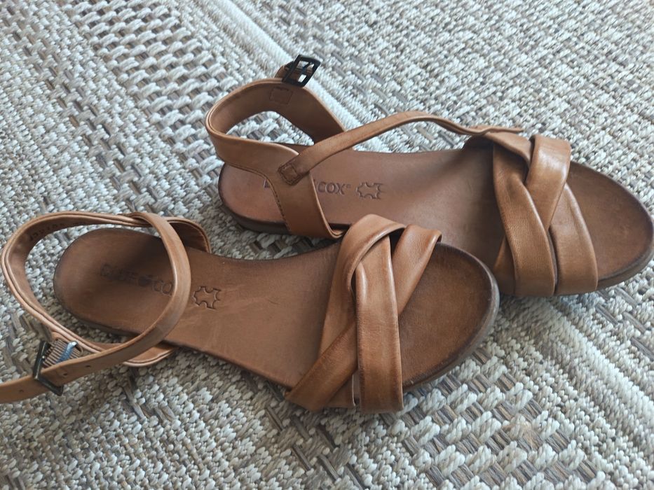 Sandala dama practici