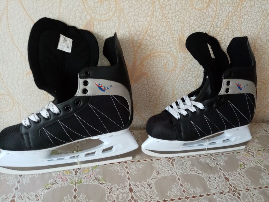 Коньки Хоккейные