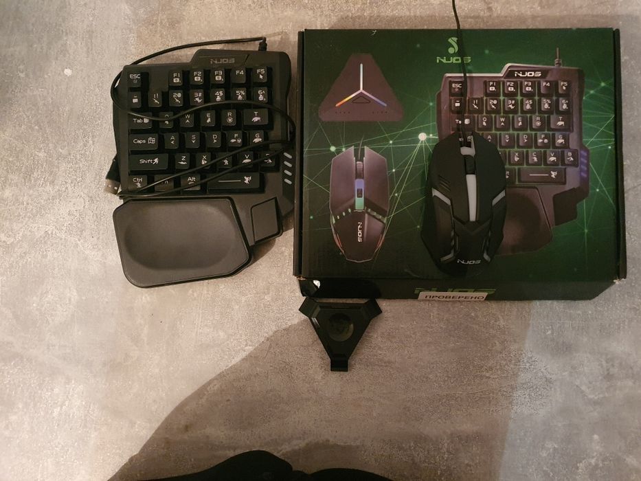 Продам  Геймпады для игр