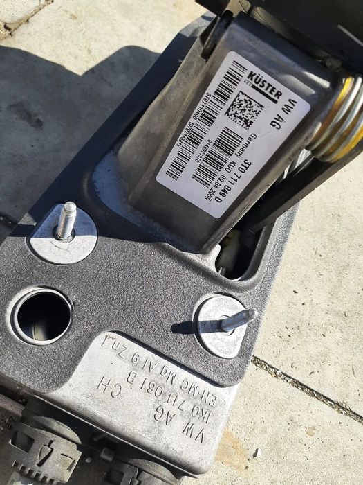 timonerie maneta schimbator 1.6 tdi skoda superb 2 3t facelift 6 trepte 3t0711049d  1k0711061b