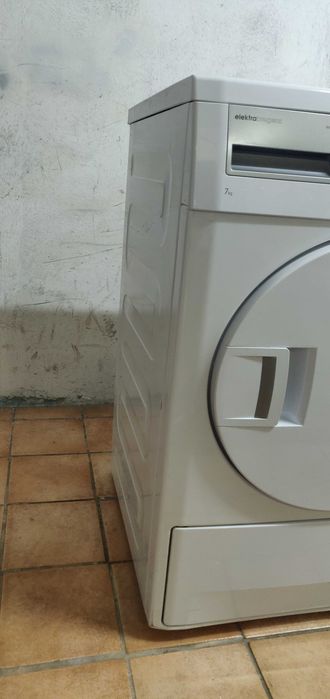 Uscator de rufe / haine ElectraBergenz de 7 kg cu pompa