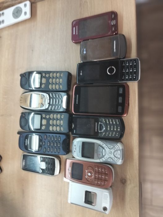 Telefoane Mobile retro