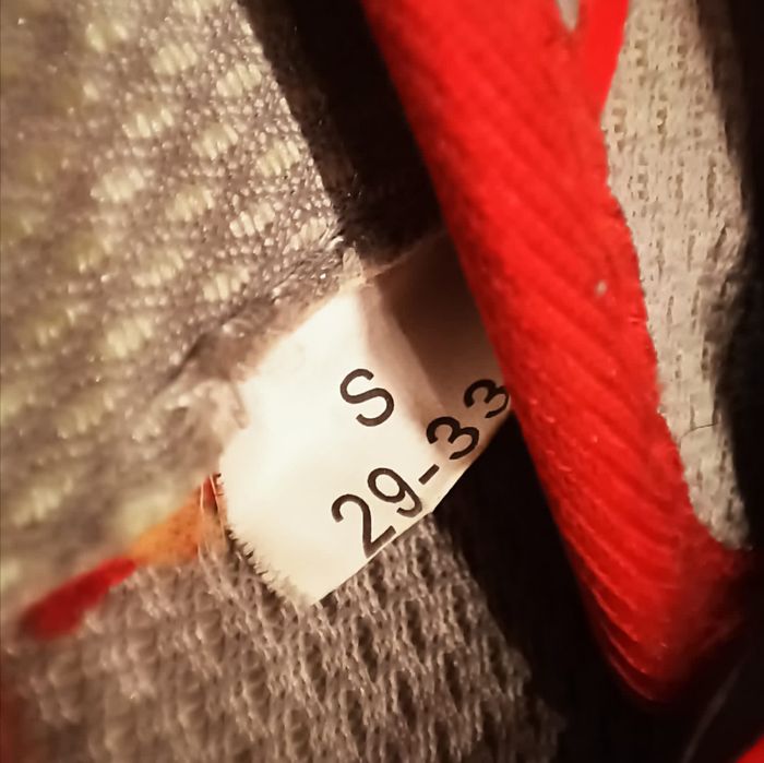 Роликовые коньки.