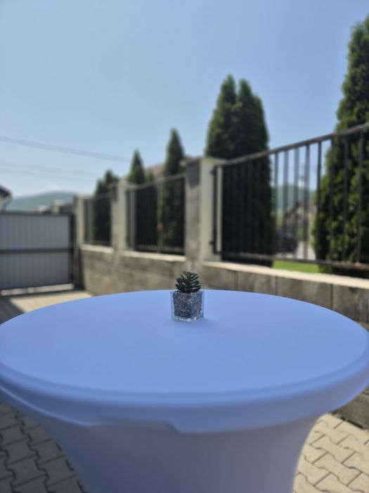 Mese cocktail pt închiriat