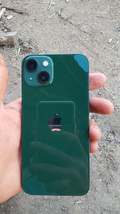 Продам iPhone 13 срочно