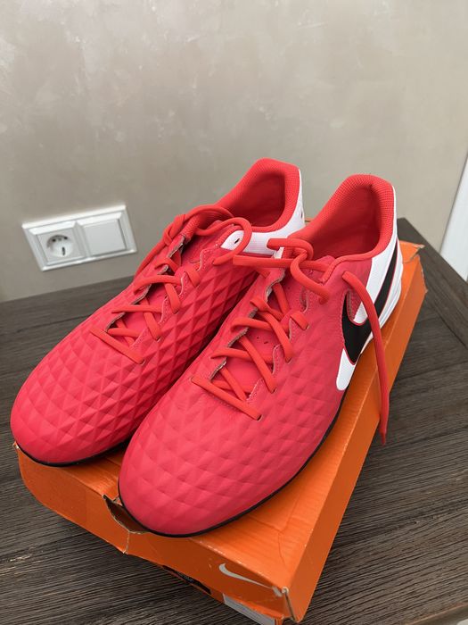 Бутсы Nike Legend 8
