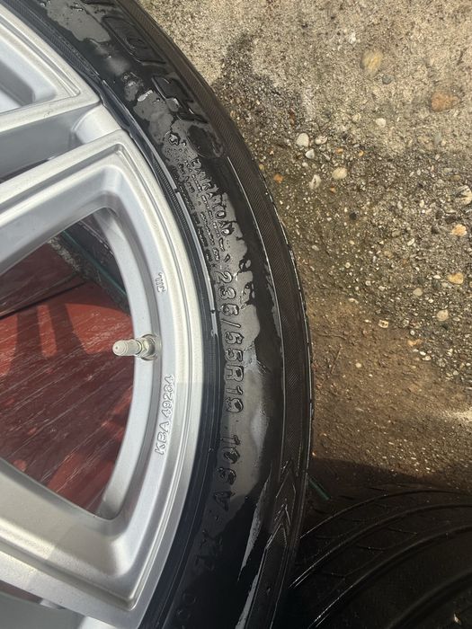 Jante cu anvelope iarna Porche pret 2500 ron