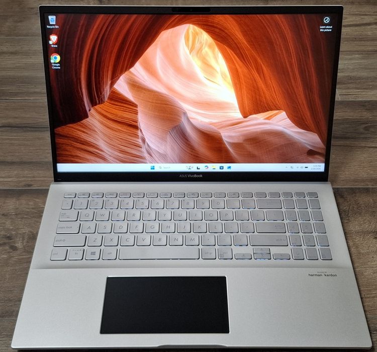 Asus VivoBook | I5 8265U | 12GB RAM | 596 GB SSD | MX 250