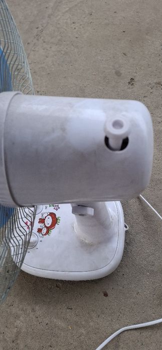 Вентилятор белый