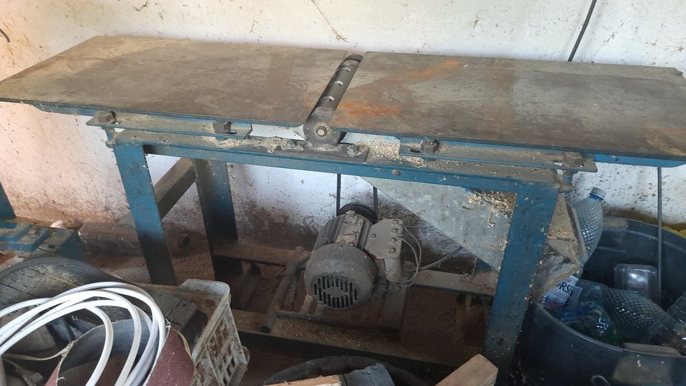 Polizor,slefuitor, Strung, banc de lucru,masă tamplar, cuie,