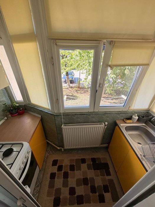 Vand apartament cu 3 camere, Mioveni, zona Robea