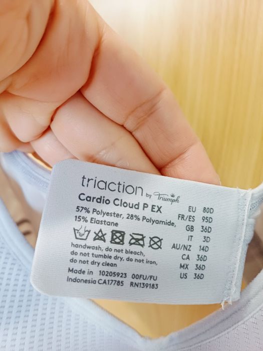 Спортен сутиен Triumph Triaction 80 D