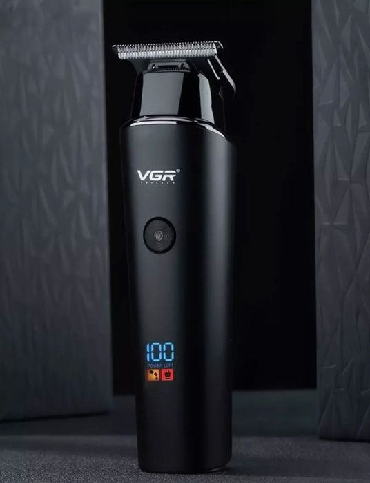 Професионална машинка за подстригване с 3 приставки