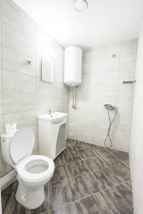 Дава се под наем Двустаен апартамент в Пловдив, Кючук Париж - 65 кв.м за 383 € - Снимка #5