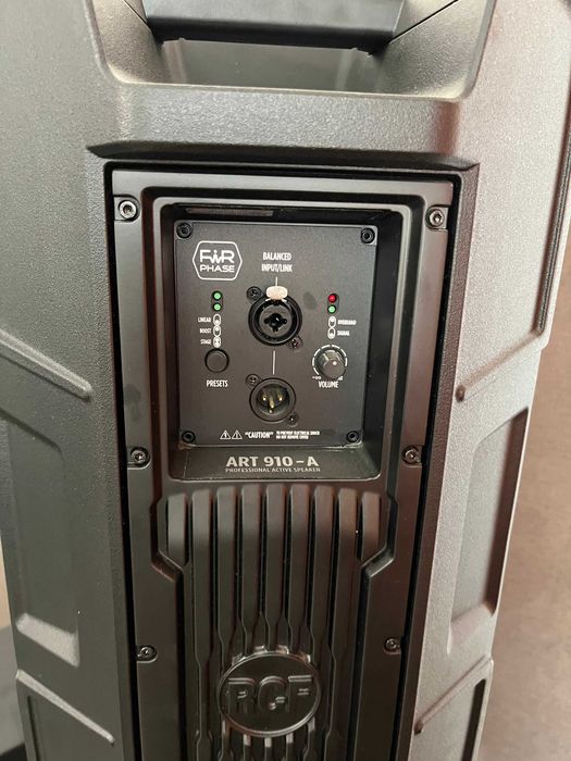 Активни тонколони RCF ART 910-A + стойки