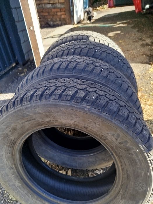 Продам зимние шины  185 70 R 14