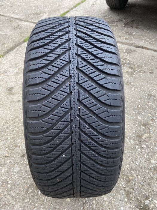 Goodyear Vector 4seasons 225 45 r17
