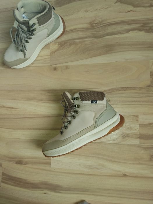 Дамски зимни спортни боти 41