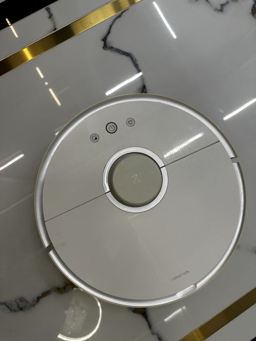 Робот пылесос Roborock