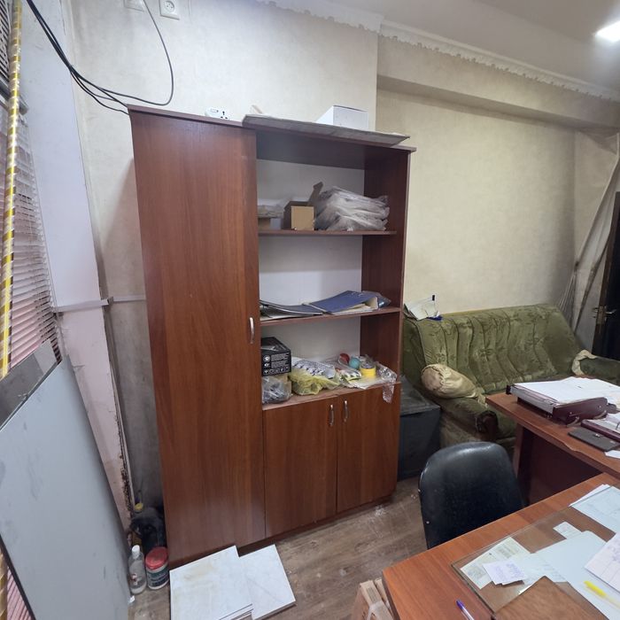 Ofis uchun mebel