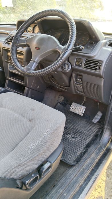 Mitsubishi Pajero 2