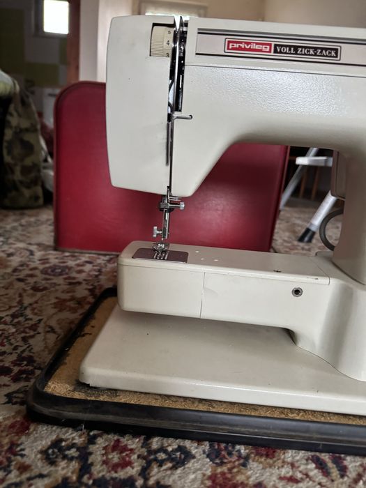 Vand diferite masini de cusut electrice!