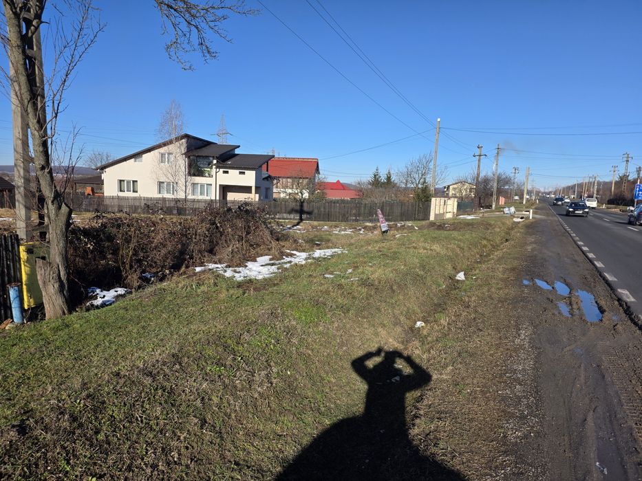 Teren intravilan de vanzare