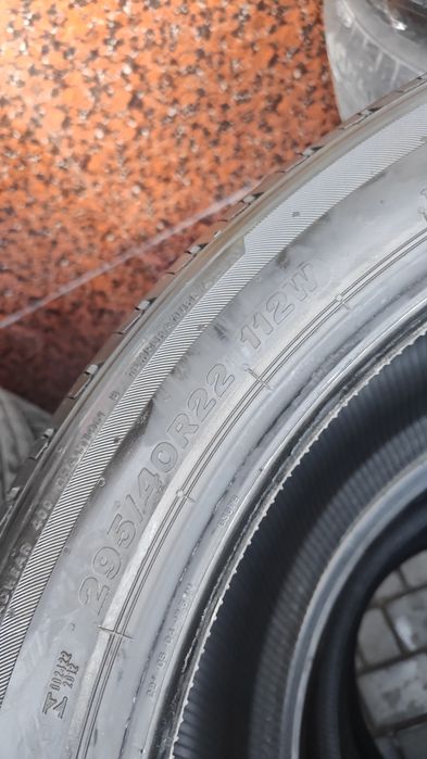 295/40/22 Bridgestone dueler для гелинвагена