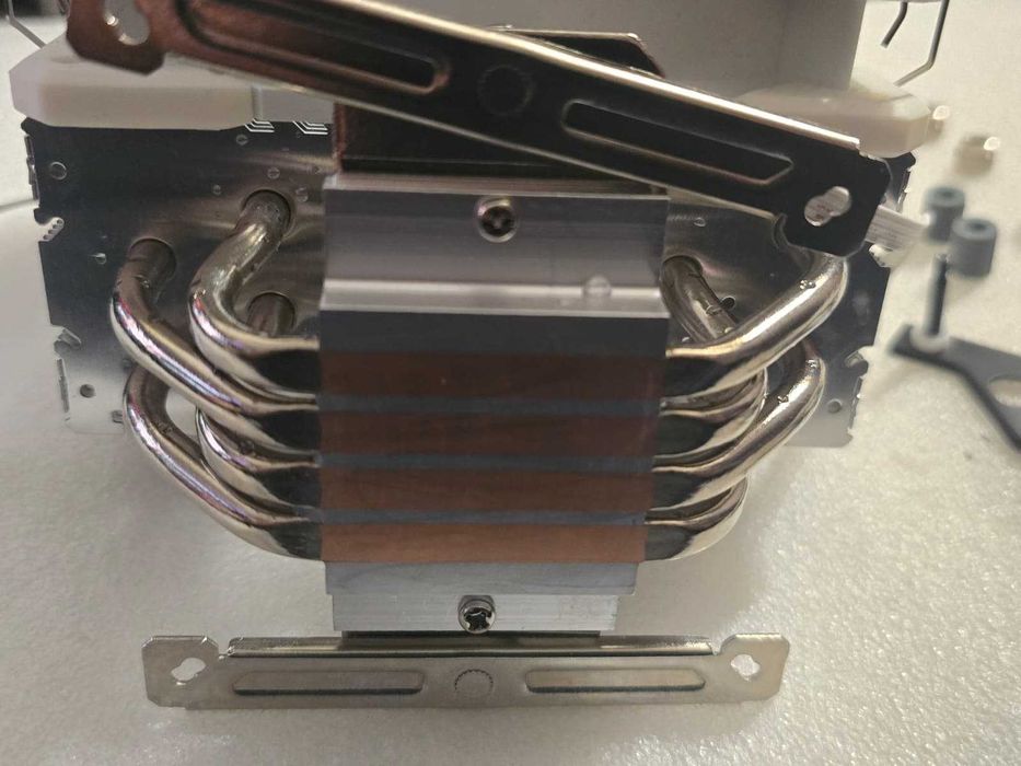 Cooler CPU ID-COOLING SE-214-XT White 180W TDP 4Heatpipes PWM 120mm