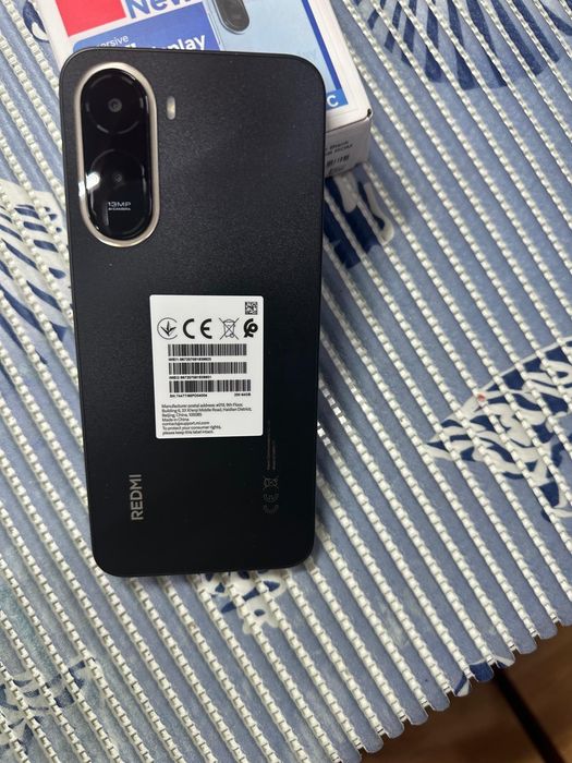 Vând doua telefoane