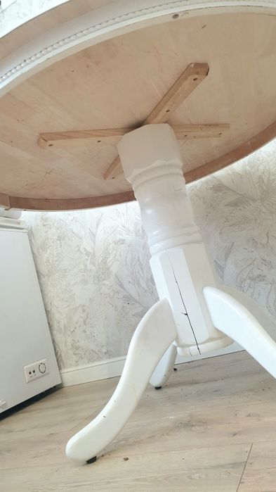 Стол обеденный круглый