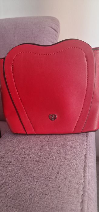 Geanta de umăr rosie