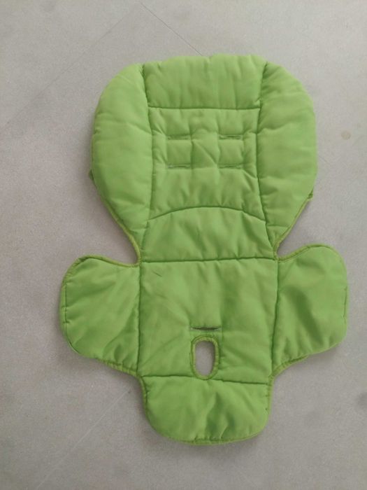 Scăunel de luat masa  bebe Hauck