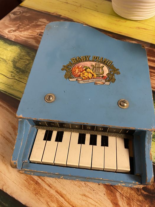 Pian de jucarie pentru copii anii 60’ 70’ aproximativ