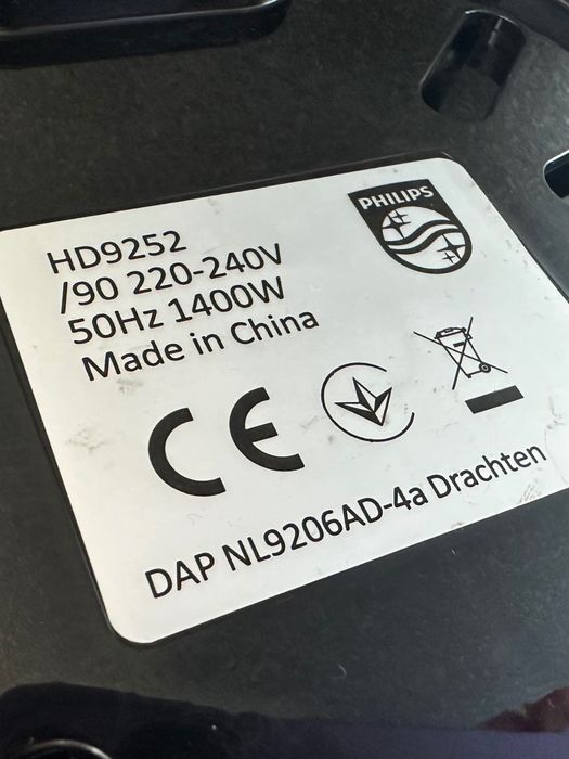 Philips Airfryer Essential Collection compact digital