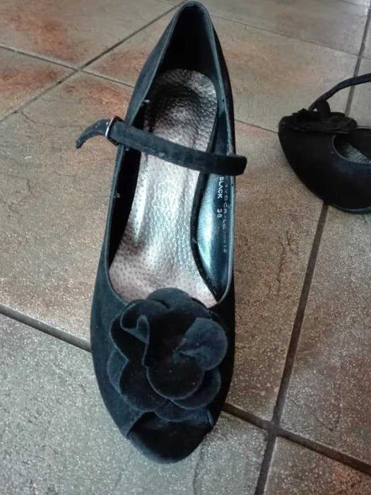 Pantofi cu toc si bareta,  piele, negri, marimea 36