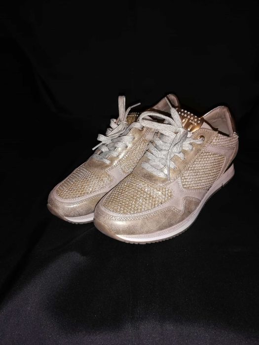 Дамски маратонки Marco Tozzi, размер 39