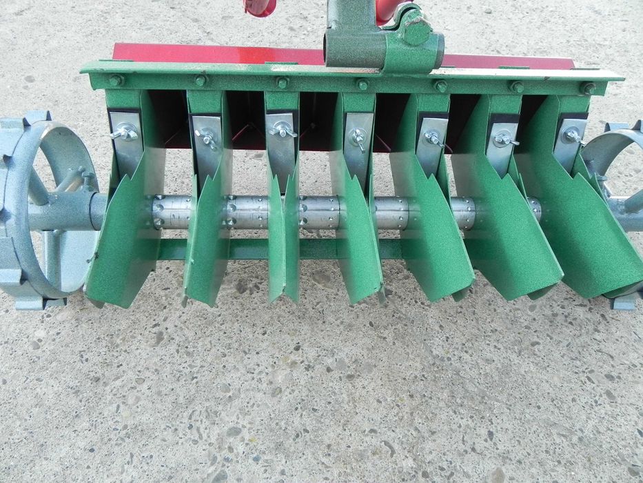 Plantator manual 7 randuri pentru seminte sere ridichi morcovi etc