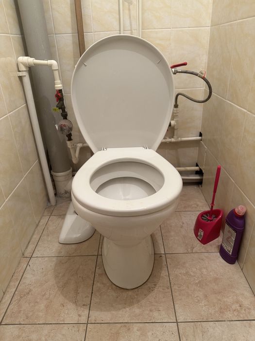 Продам унитаз