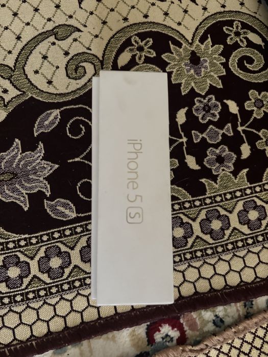 Каробка для айфон 5s 16гб