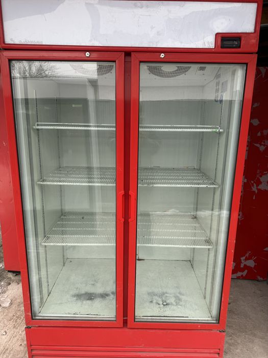 Витринный холодильник