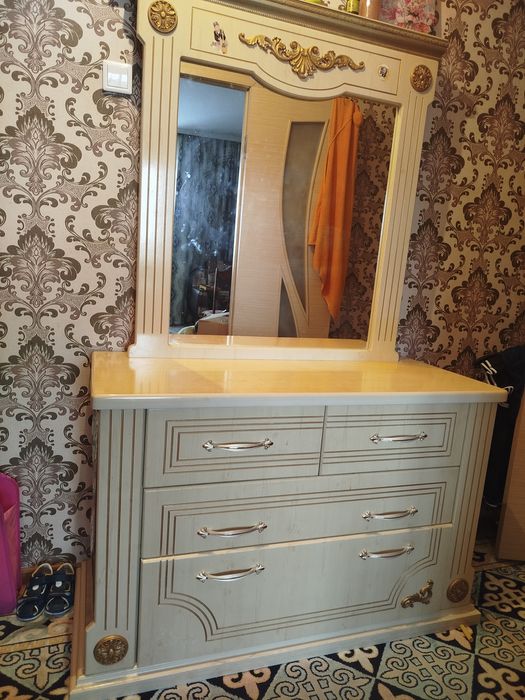 Спалный гарнитур,штор