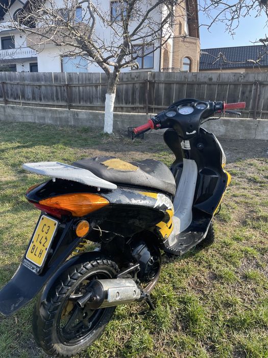 Vand scuter honda x8 rs