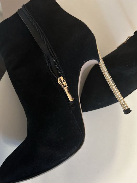 Eva Minge уникални боти