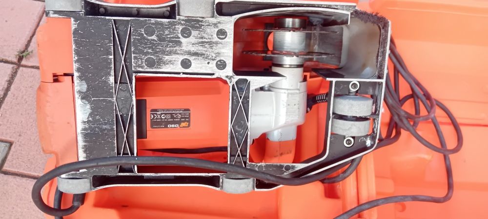 Freza pentru canelat spit D90
