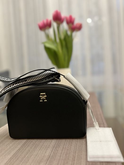 Tommy Hilfiger - дамска чанта