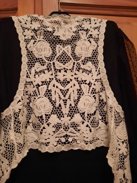 Frumoasa vesta dama din dantela de bumbac mărimea 40