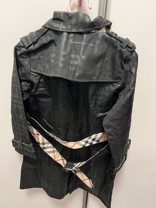 Детско палто Бърбъри черно